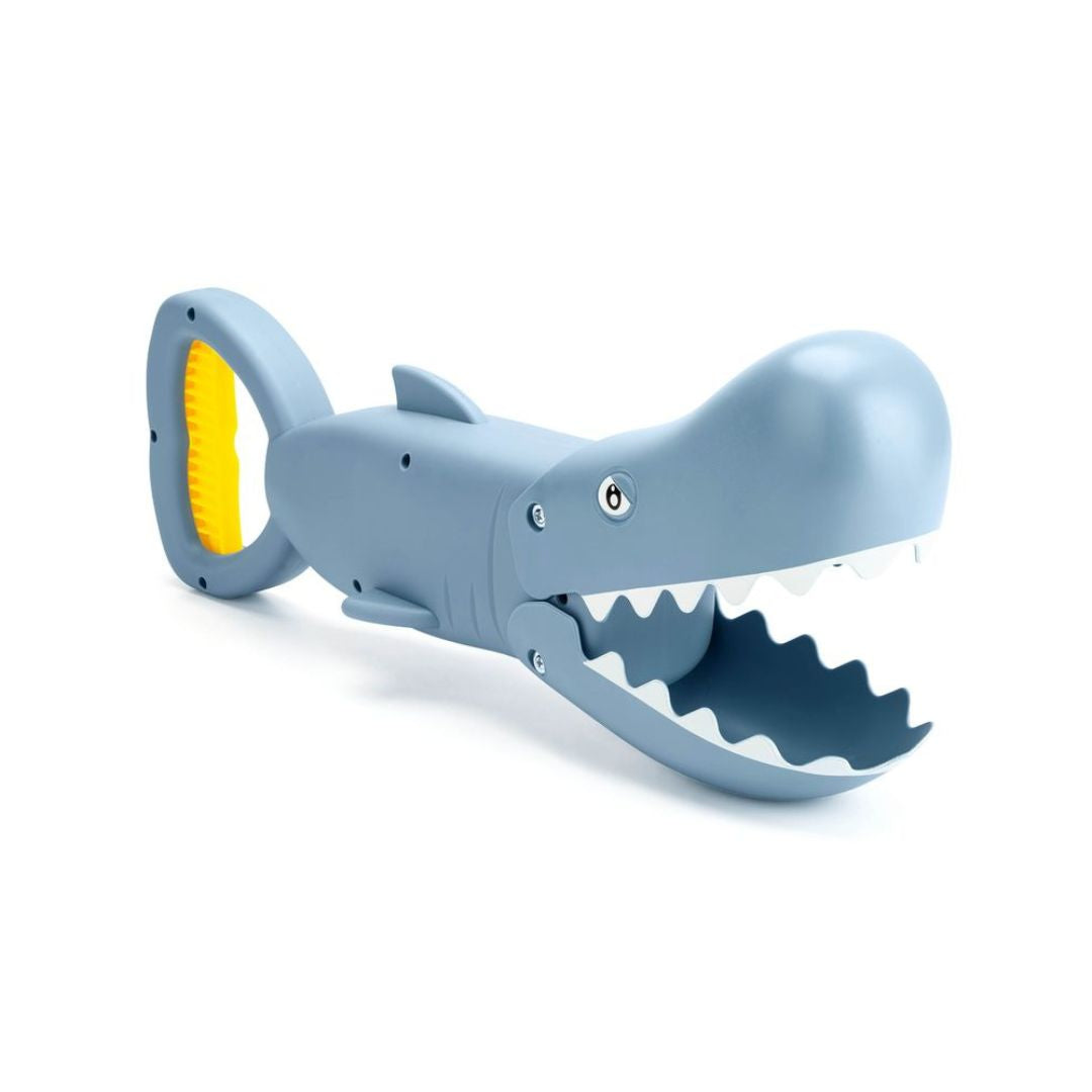 Snappy Shark Sand Grabber