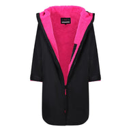 SALTIE Changing Robe in pink, weather resistant, perfect for changing on the beach and made using 100% recycled materials. The SALTIE changing robe is designed keep you warm and dry during your sea swim, beach walks and all of your outdoor adventures.